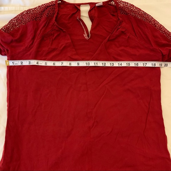 NWOT Net detail blouse by Old Navy - Picture 2 of 4